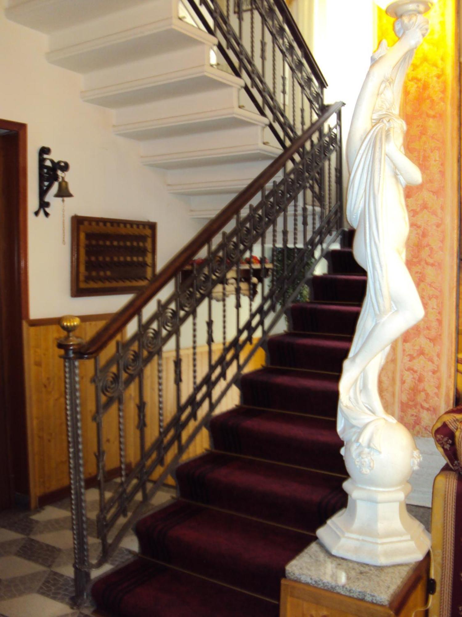 Hotel La Salsesina Salsomaggiore Terme Exterior foto