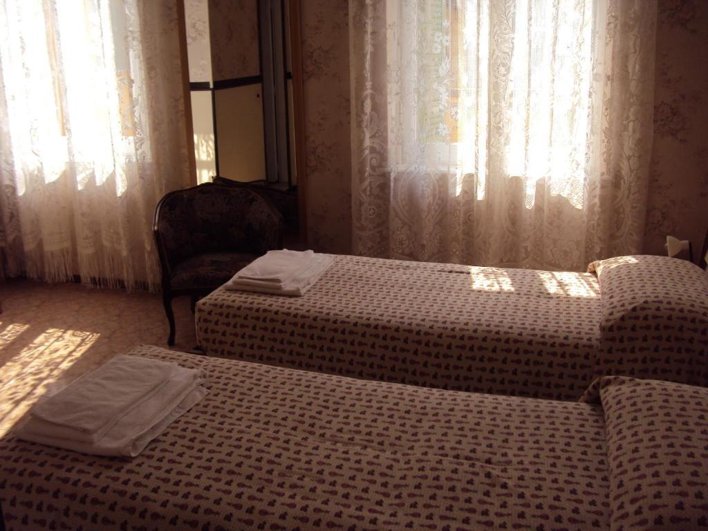 Hotel La Salsesina Salsomaggiore Terme Cameră foto