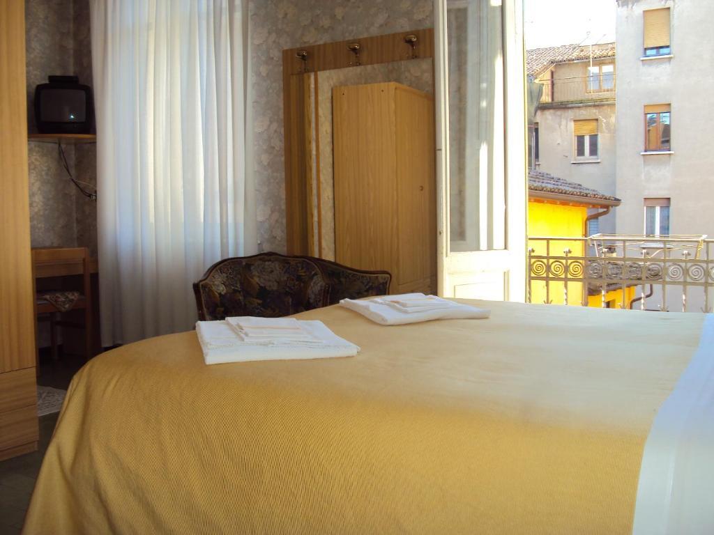 Hotel La Salsesina Salsomaggiore Terme Cameră foto